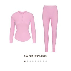 Skims bubblegum logo pj set